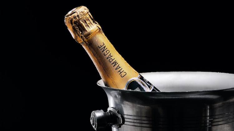 Quand servir le champagne ? Vinoptimo