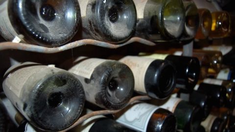 Vin ancien à vendre. Vinoptimo
