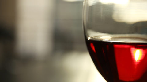 Qu’est-ce qu’un vin jeune ? Vinoptimo